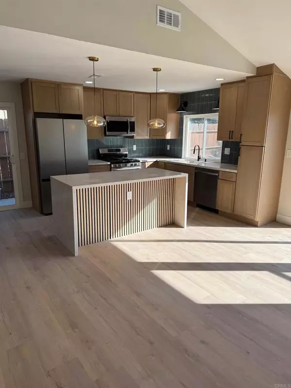 Oceanside, CA 92058,3501 Redwood ST