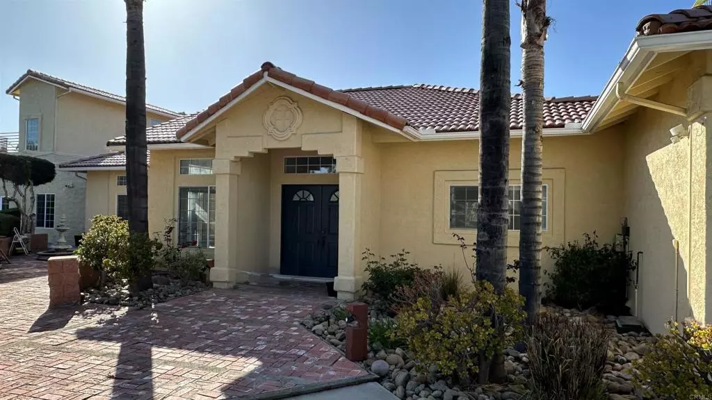 6003 Bonita Meadows LN, Bonita, CA 91902