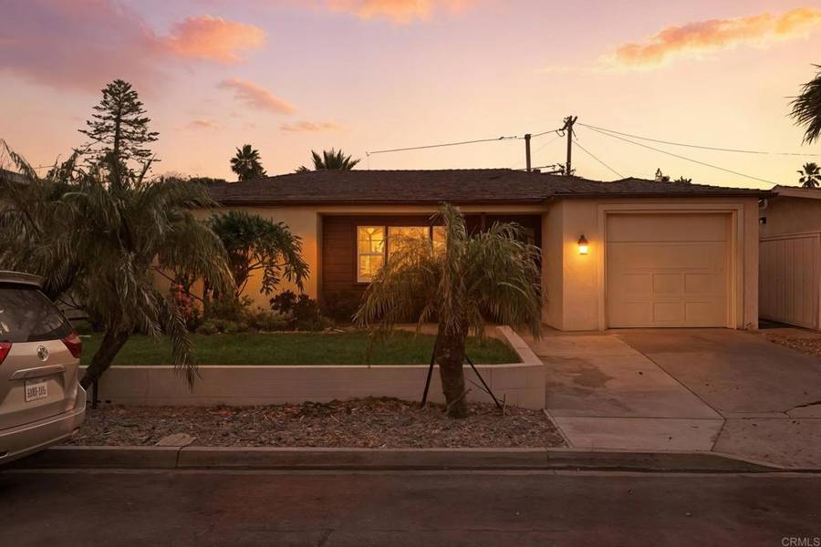 1425 Morenci ST, San Diego, CA 92110