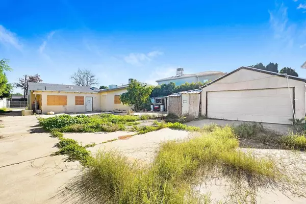 Van Nuys, CA 91411,6537 Columbus AVE