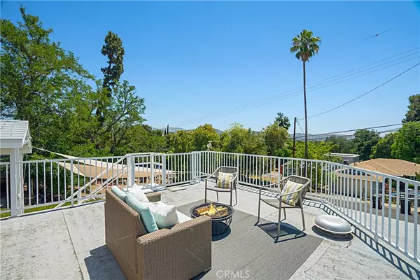 Tujunga, CA 91042,10780 Mountair AVE