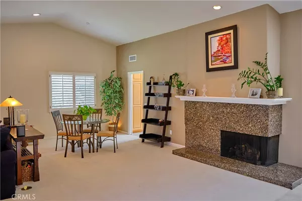 Yorba Linda, CA 92886,5295 Vista Montana