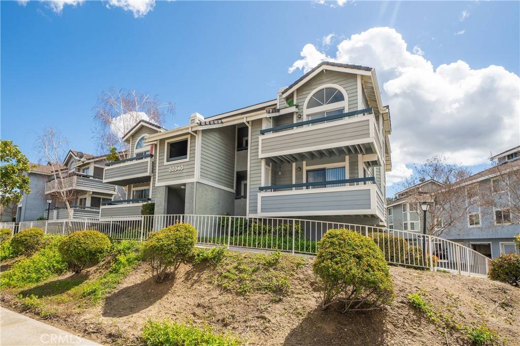 20340 Fanchon LN #112, Canyon Country, CA 91351