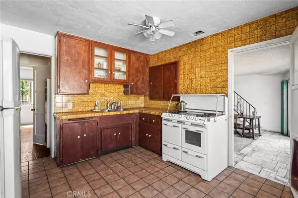 Carson, CA 90745,437 E 238th PL