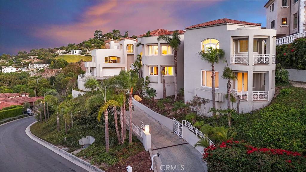 702 Via La Cuesta, Palos Verdes Estates, CA 90274