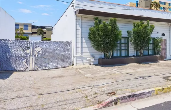 1025 W Arbor Vitae ST, Inglewood, CA 90301