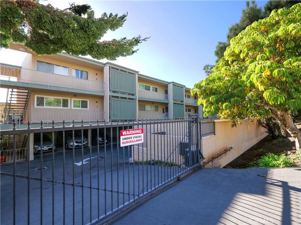 San Pedro, CA 90732,2235 W 25th ST #128