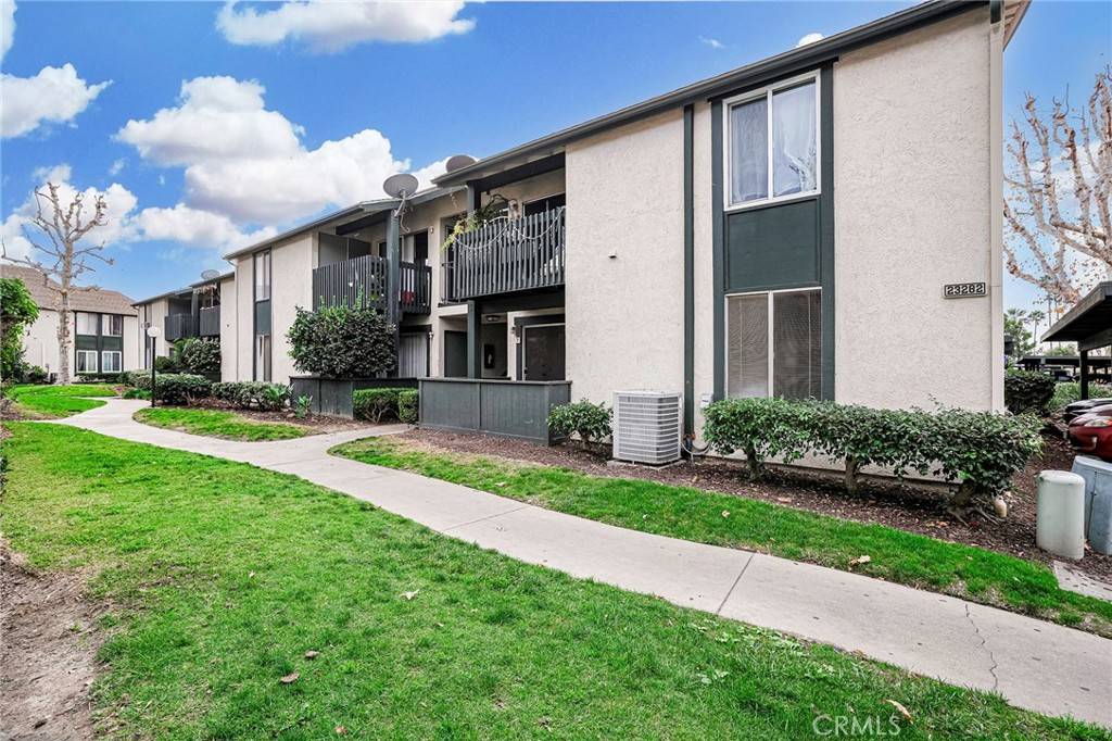 23282 Orange AVE #7, Lake Forest, CA 92630