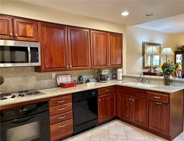 San Pedro, CA 90732,2209 W 25th ST #12