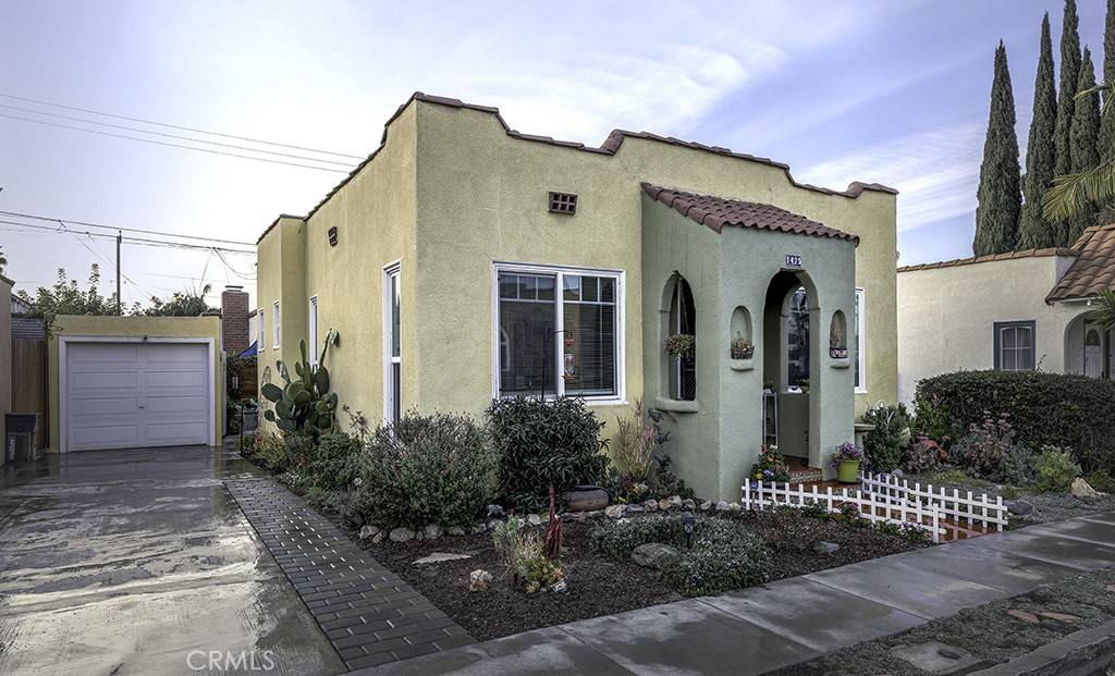 1425 Russell DR, Long Beach, CA 90804
