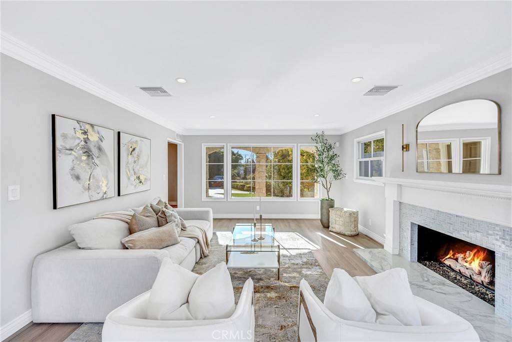 Palos Verdes Estates, CA 90274,3024 Via Rivera