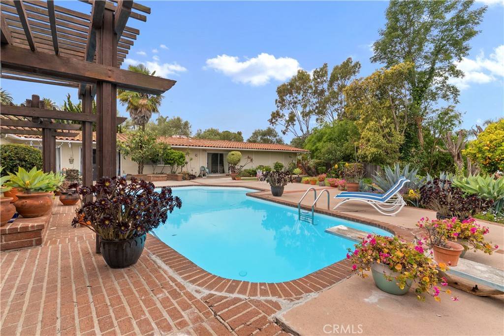 Palos Verdes Estates, CA 90274,2457 Via Sonoma