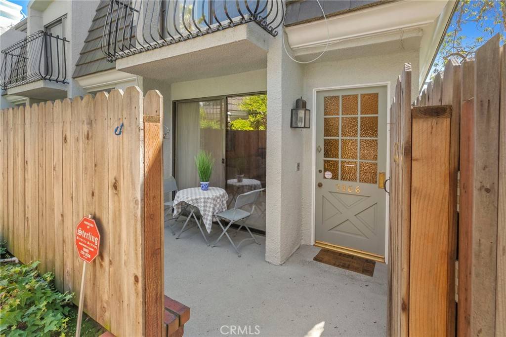 Playa Del Rey, CA 90293,7866 W Manchester AVE