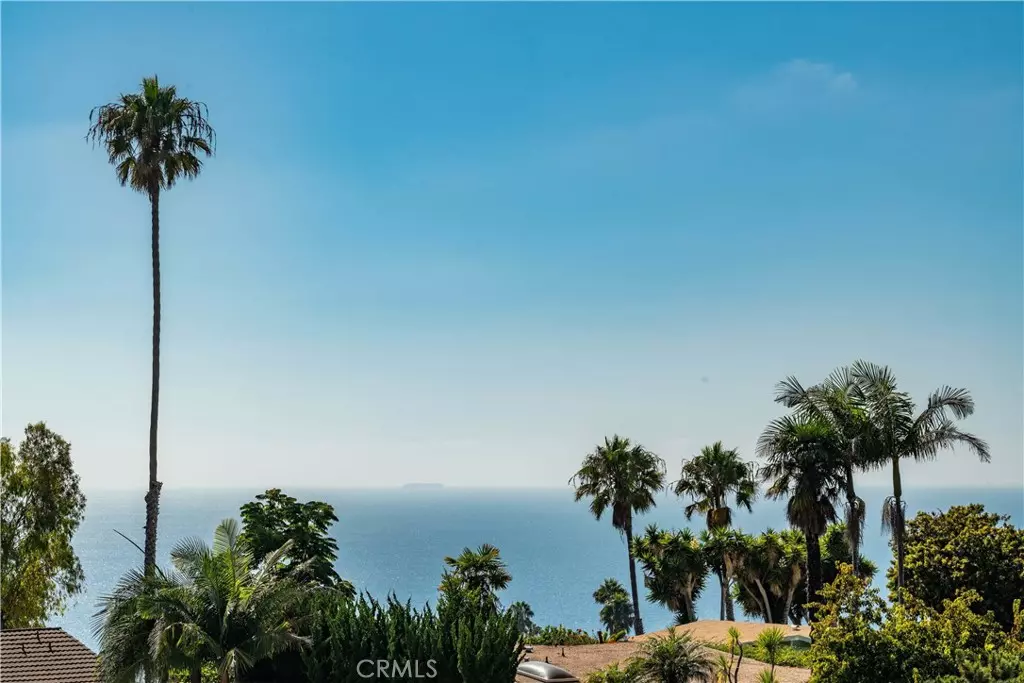 Rancho Palos Verdes, CA 90275,30205 Via Borica