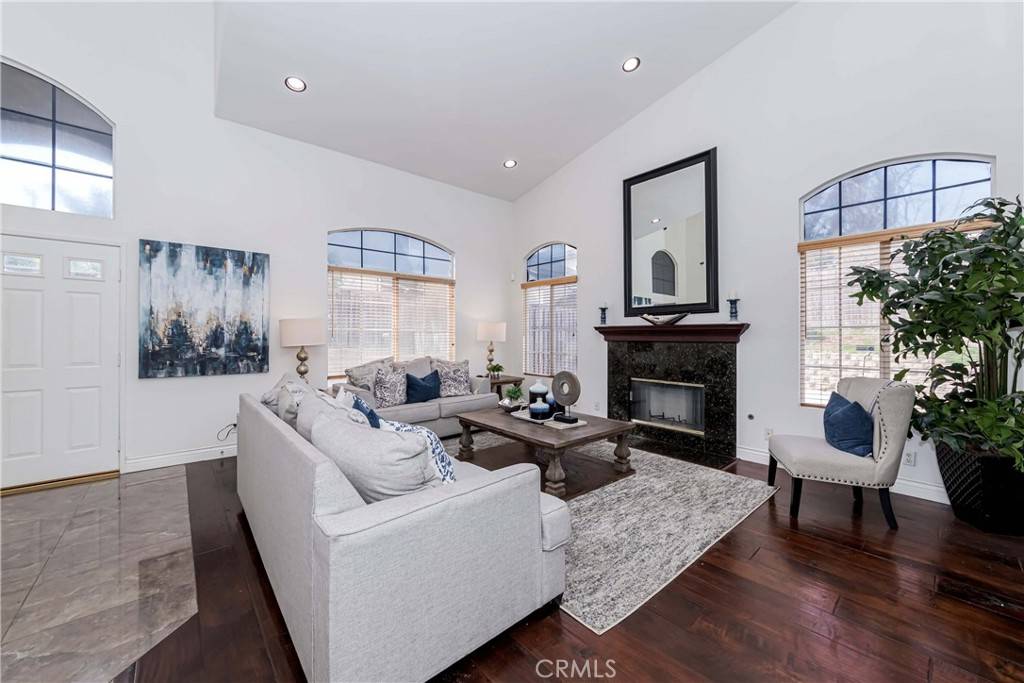 Whittier, CA 90601,821 Basetdale AVE