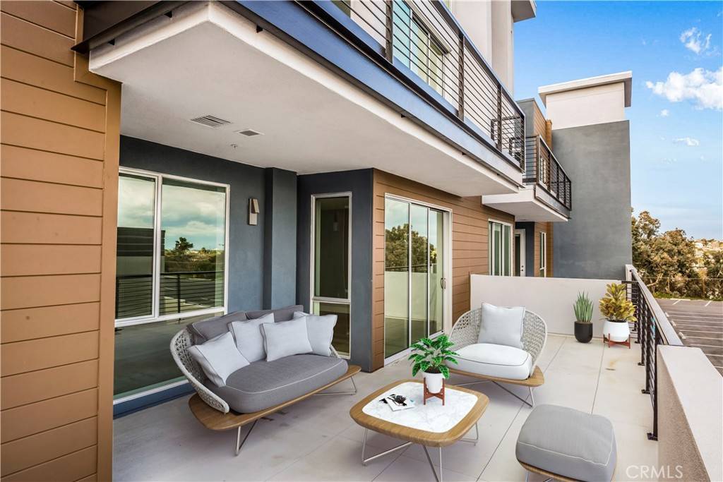 Redondo Beach, CA 90277,1920 S Pacific Coast HWY #213