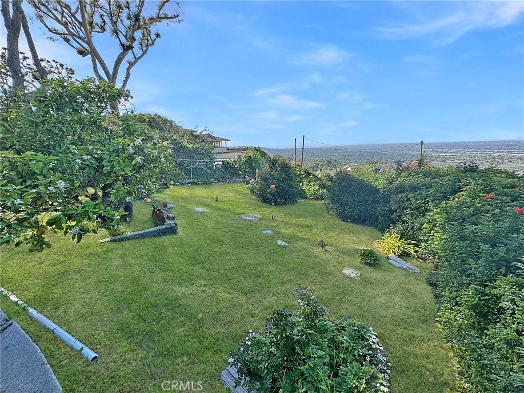 Rancho Palos Verdes, CA 90275,19 Surrey LN