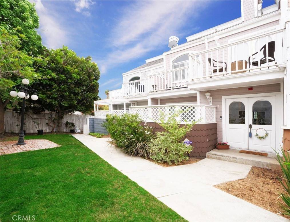 Redondo Beach, CA 90277,320 N Catalina AVE #7