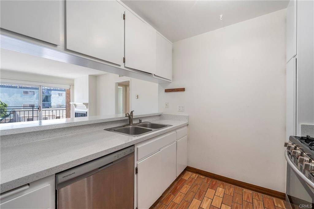 Hermosa Beach, CA 90254,600 Monterey BLVD #4