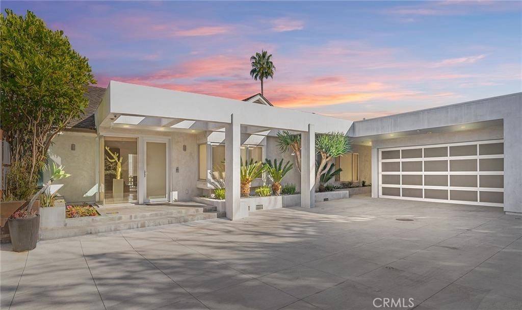 13741 1/2 Mulholland Drive, Los Angeles, CA 90210