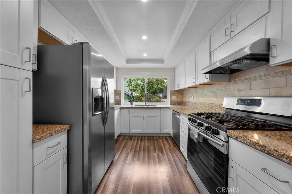 Rolling Hills Estates, CA 90274,31 Oaktree LN