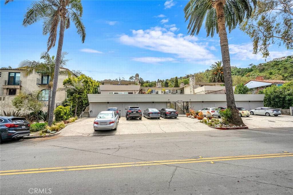 Palos Verdes Estates, CA 90274,2486 Via Campesina