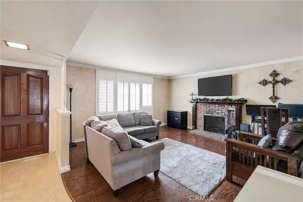 San Pedro, CA 90731,867 W Battery ST