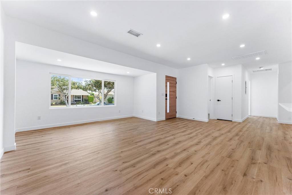 Redondo Beach, CA 90278,2731 Armour LN