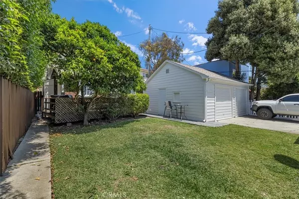 San Pedro, CA 90731,422 W 40th ST