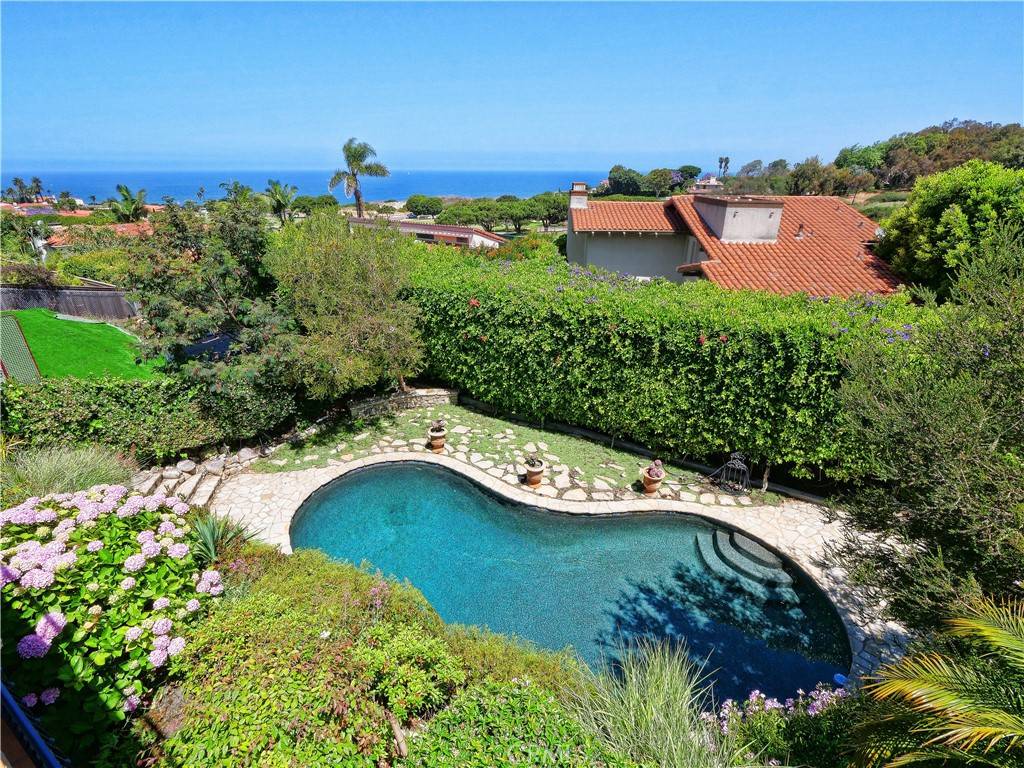 345 Palos Verdes DR W, Palos Verdes Estates, CA 90274