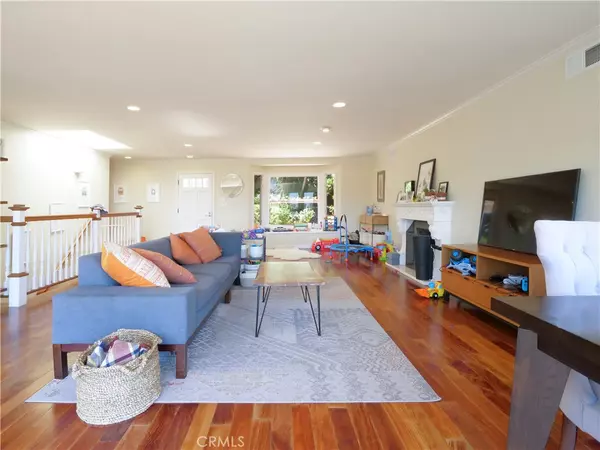 Palos Verdes Estates, CA 90274,345 Palos Verdes DR W