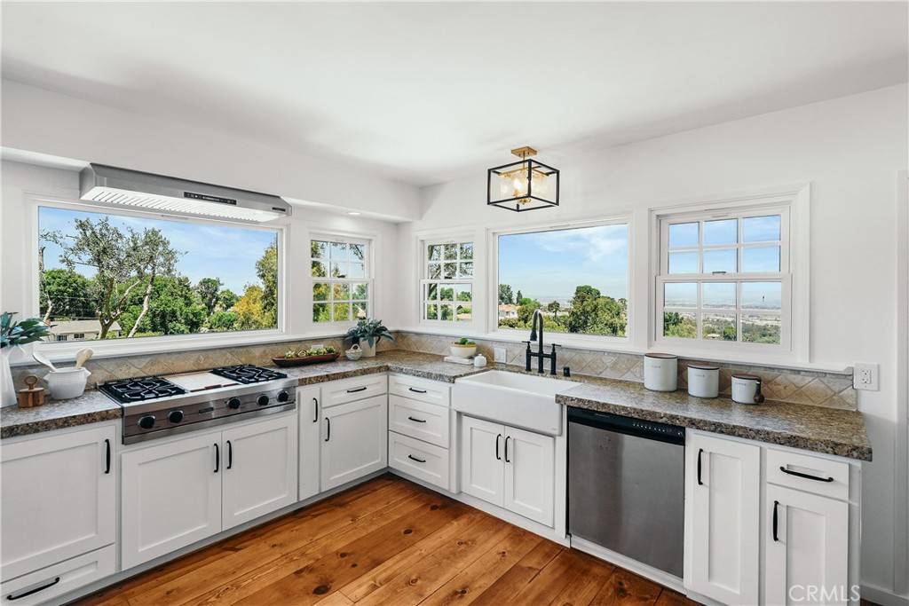 Palos Verdes Peninsula, CA 90274,27317 Sunnyridge RD