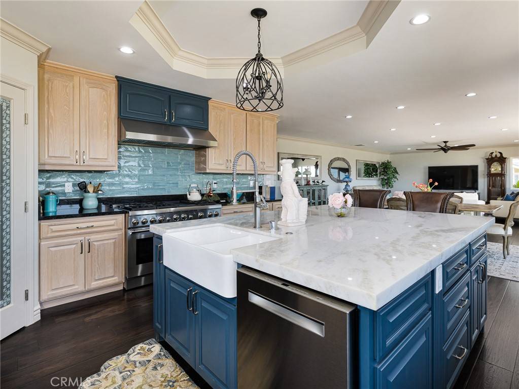 Rancho Palos Verdes, CA 90275,30229 Kingsridge DR
