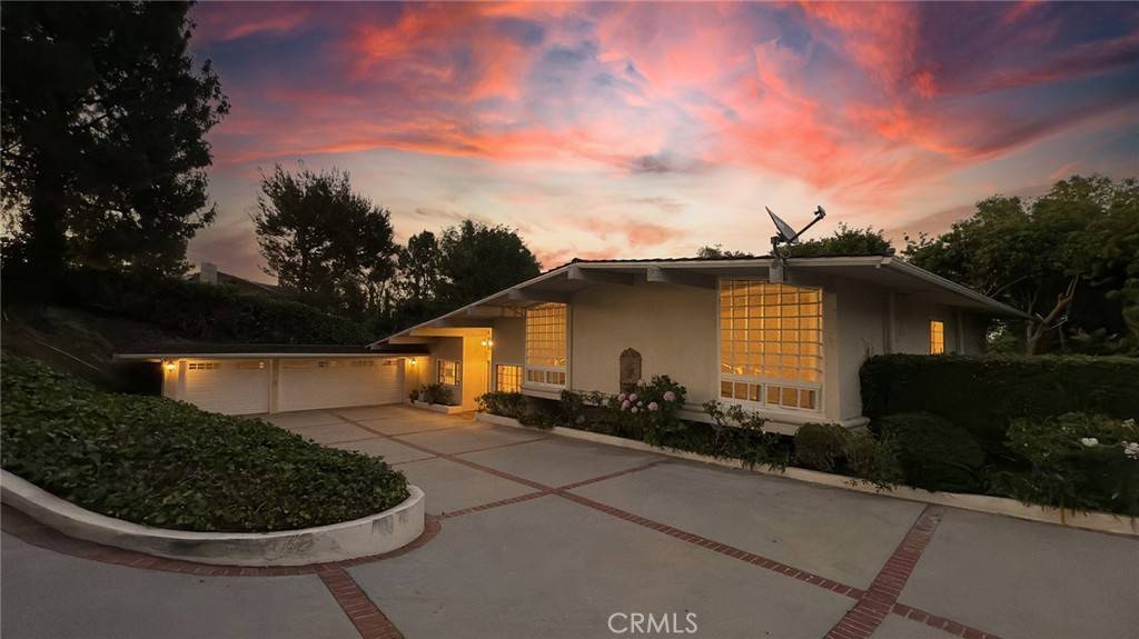 12 Pinto LN, Rolling Hills Estates, CA 90274