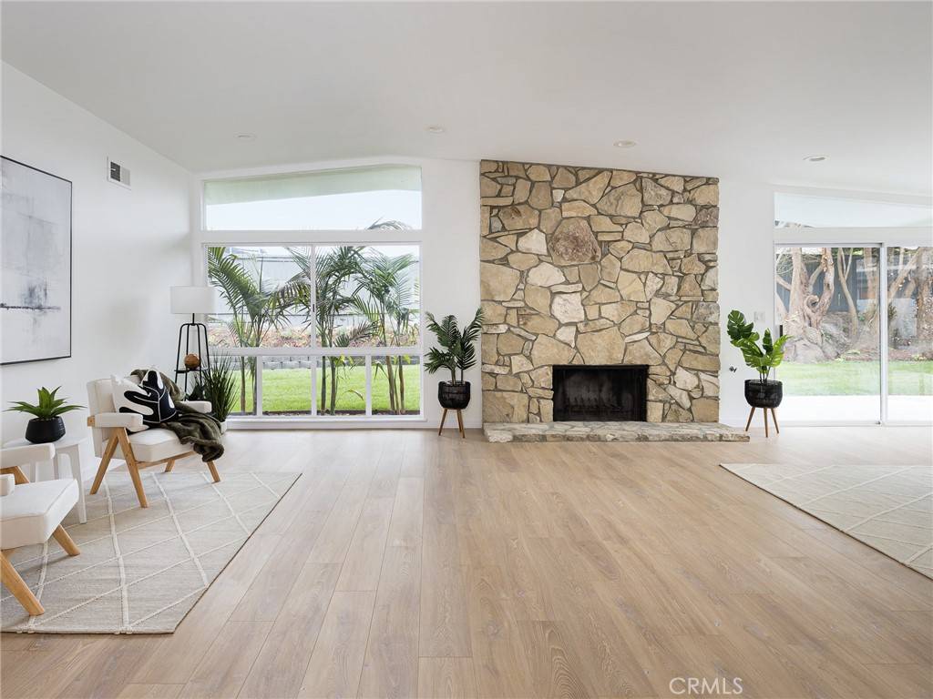Rancho Palos Verdes, CA 90275,4918 Delacroix RD