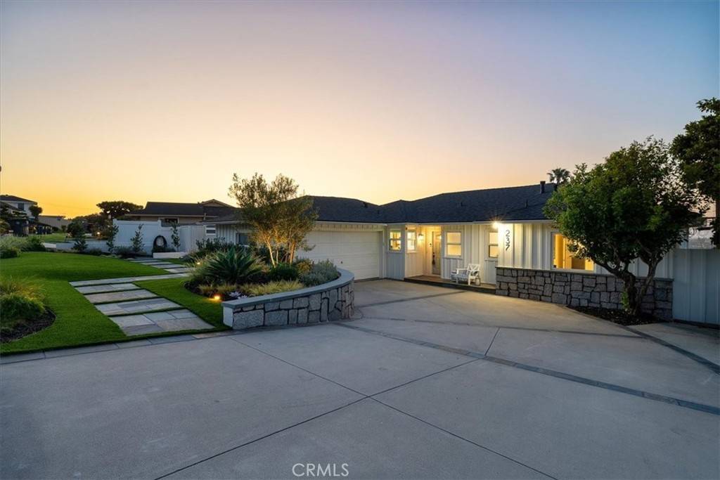 Redondo Beach, CA 90277,237 Via Los Miradores