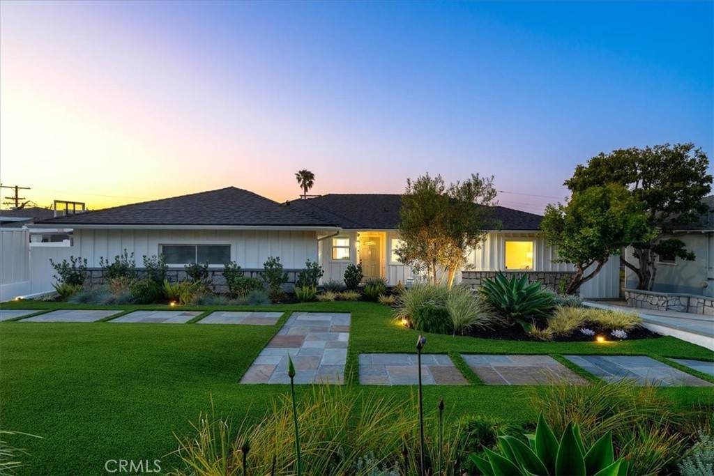 Redondo Beach, CA 90277,237 Via Los Miradores
