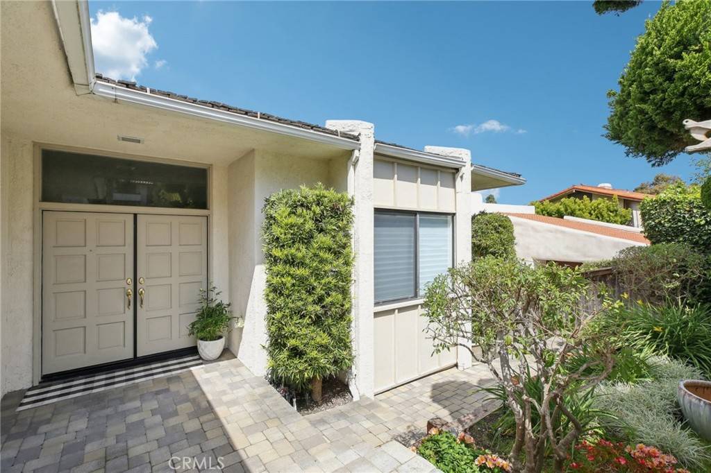 Palos Verdes Estates, CA 90274,1917 Via Estudillo