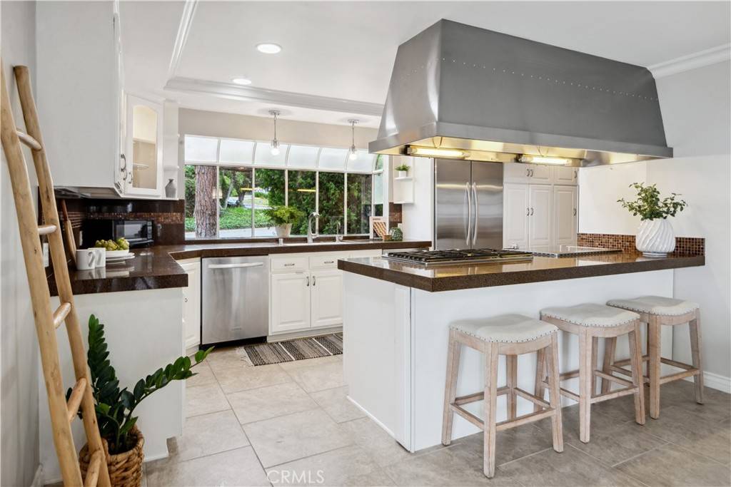 Palos Verdes Estates, CA 90274,1405 Chelsea RD