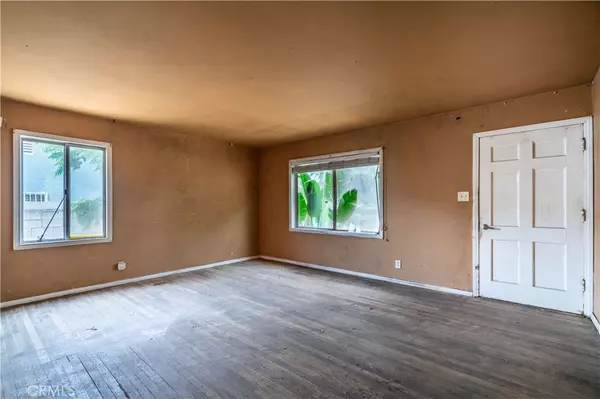 Arleta, CA 91331,13500 Goleta ST