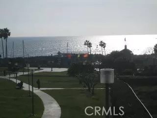 Redondo Beach, CA 90277,110 The Village #101