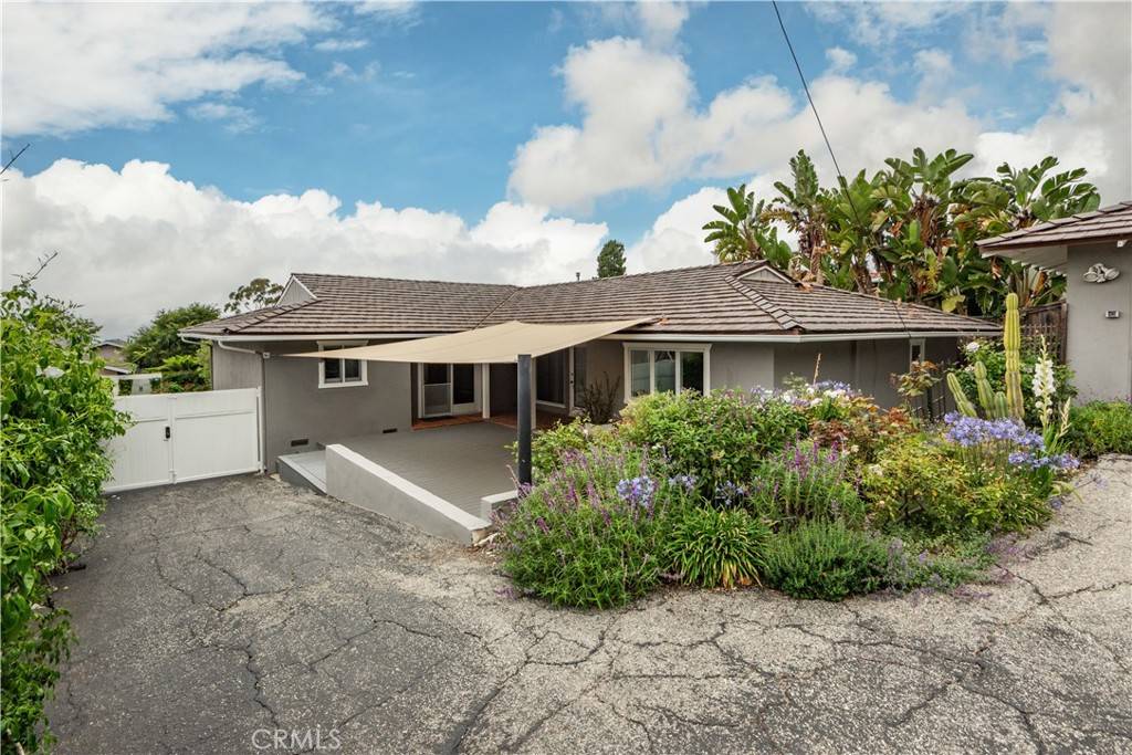 Palos Verdes Estates, CA 90274,2124 Via Rivera