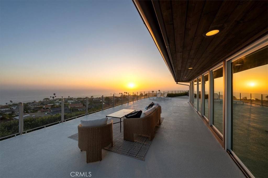 7241 Avenida Altisima, Rancho Palos Verdes, CA 90275