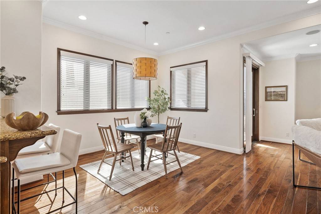 Manhattan Beach, CA 90266,424 Marine AVE