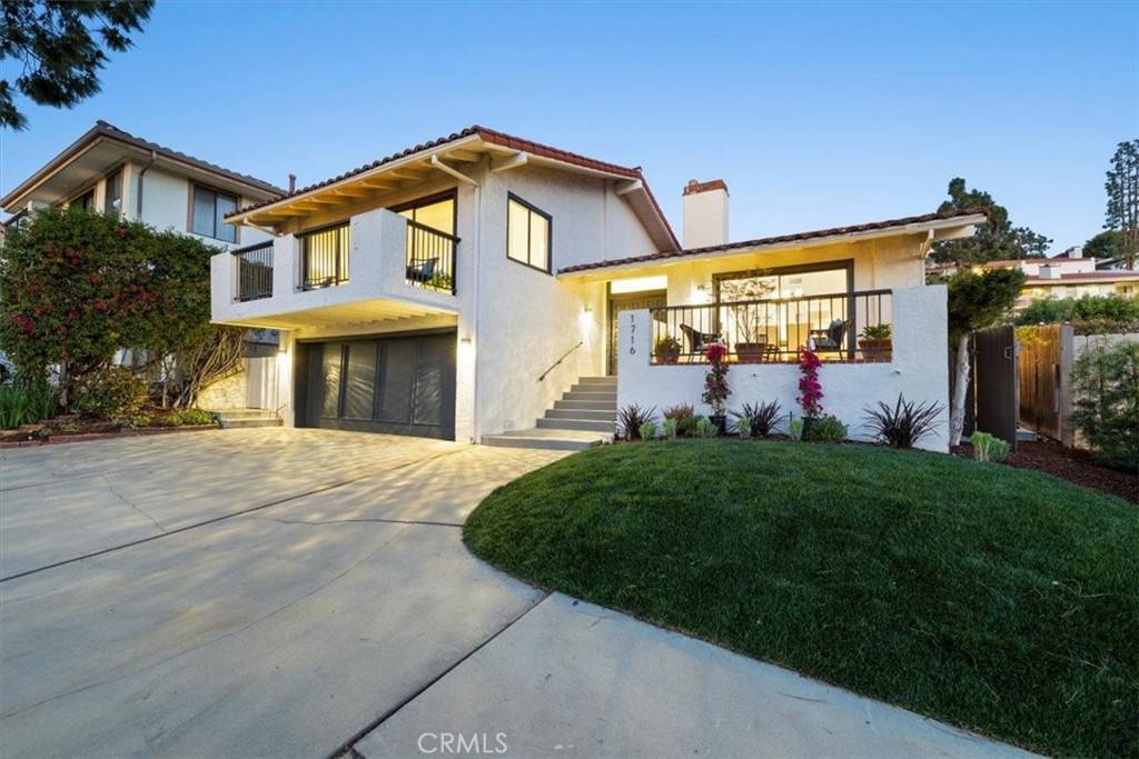 Palos Verdes Estates, CA 90274,1716 Via Zurita