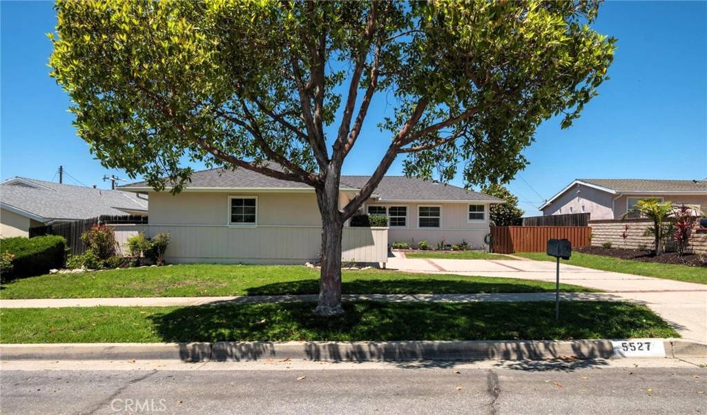 Rancho Palos Verdes, CA 90275,5527 Elmbank RD
