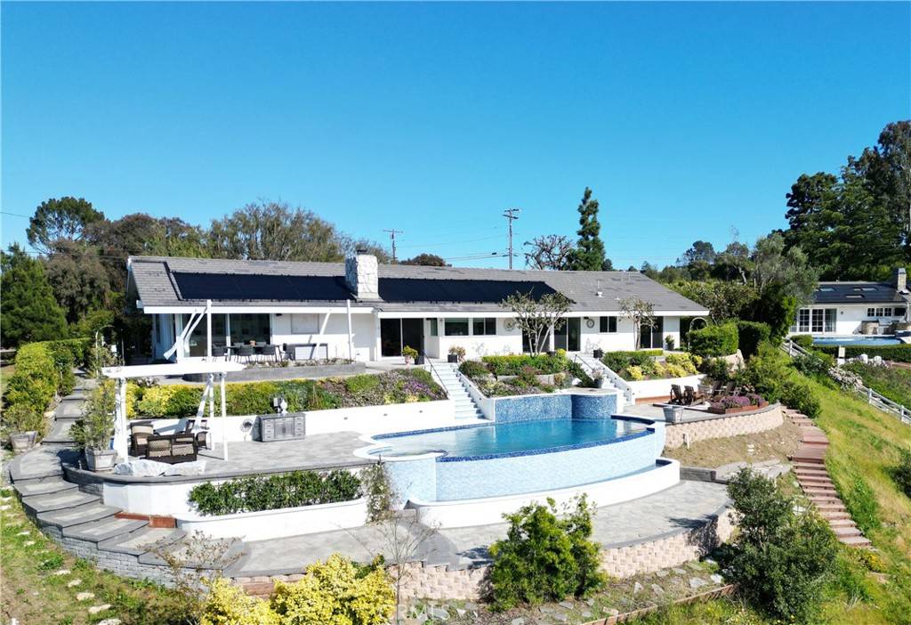 2 El Concho LN, Rolling Hills, CA 90274