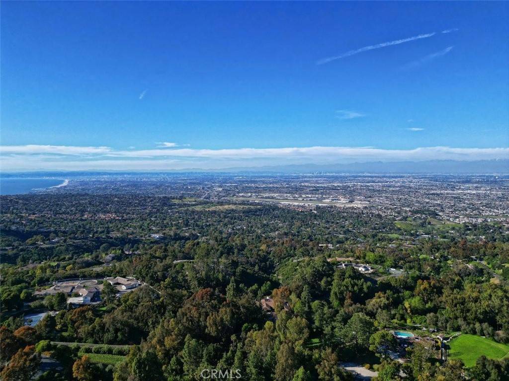 Rolling Hills, CA 90274,2 El Concho LN