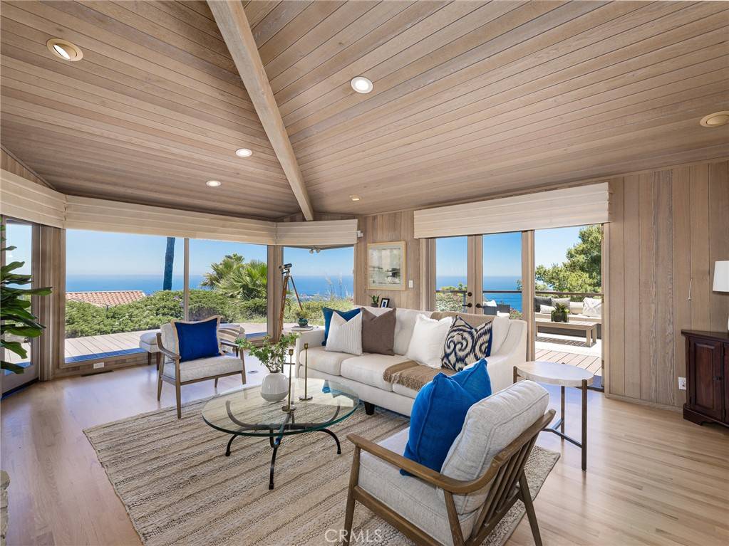 Rancho Palos Verdes, CA 90275,3423 Newridge DR