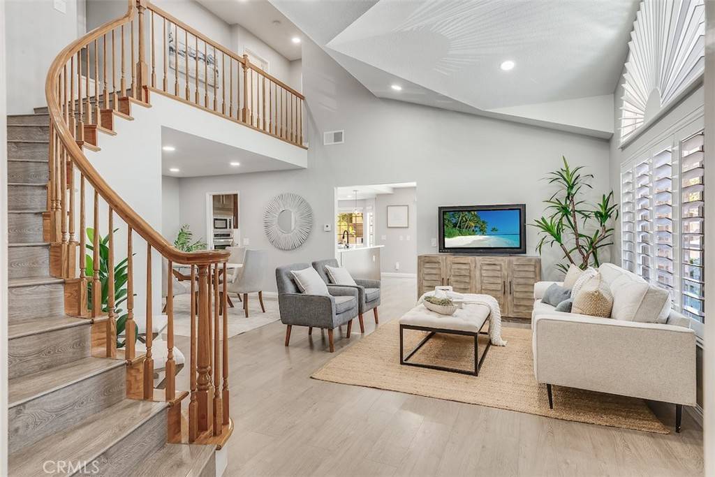 Cerritos, CA 90703,12152 Napoli DR
